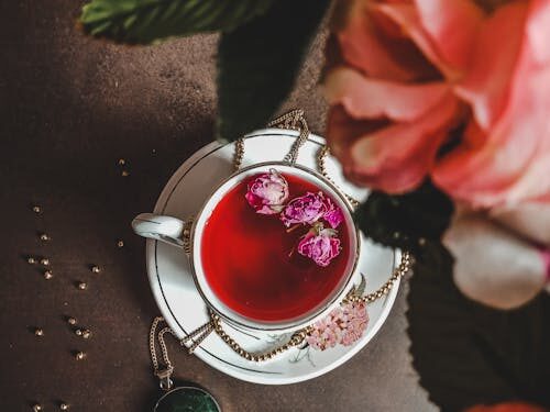 8 Surprising Rose Tea Benefits You Can’t Ignore